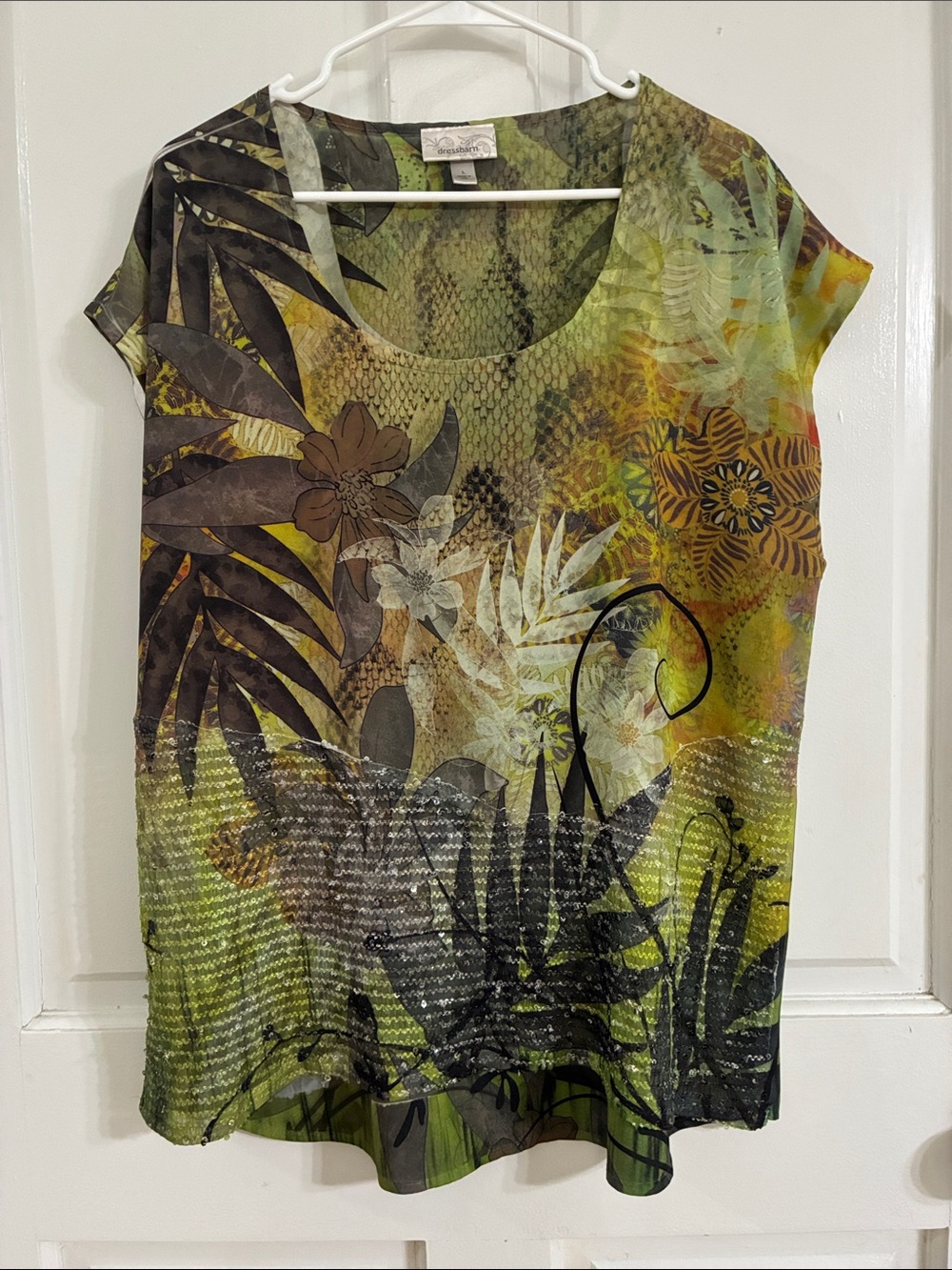 Women’s Printed Scoop Neck Top in Olive Green